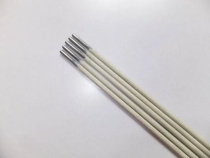 উচ্চ টাইটানিয়াম পটাসিয়াম প্রকার আবরণ ঢালাই রড আয়েস E6010